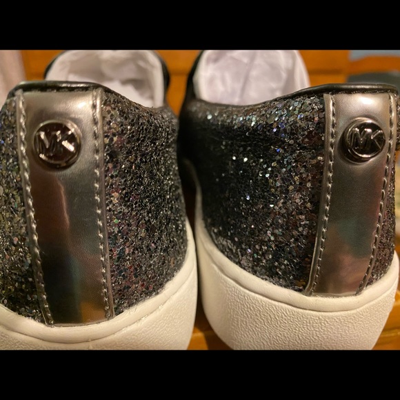 Authentic Michael Kors sneaker slip on gun powder - Picture 11 of 11